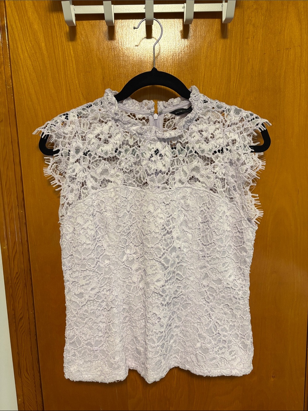 White House Black Market Lavender Lace Sleeveless Blouse
